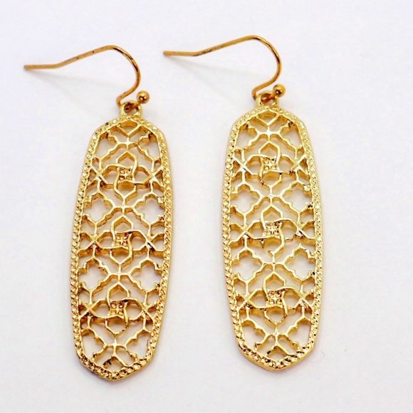Gold Filigree Oval Earrings - Picture 1 of 2